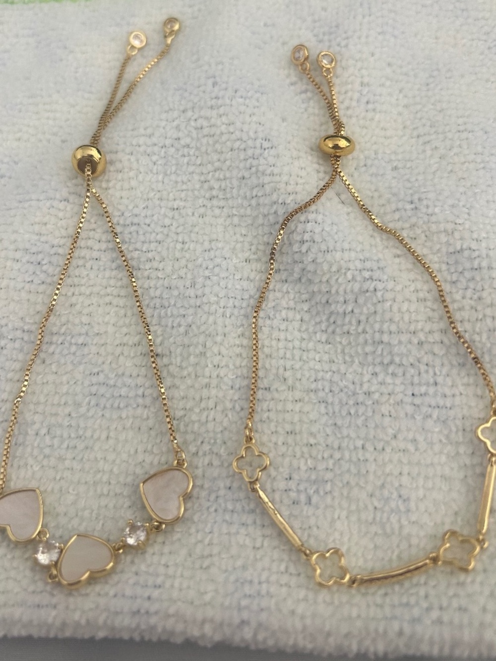 Beautiful ladies gold tone adjustable bracelets